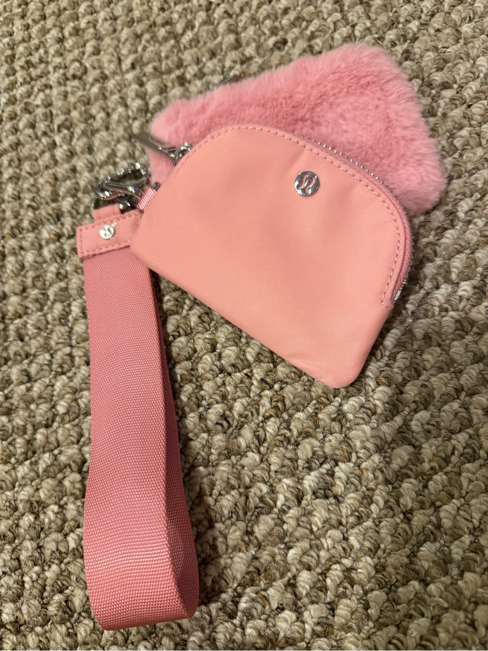 New Lululemon Pink Card and Coin Wristlet Pouch with Silver Trim Detail